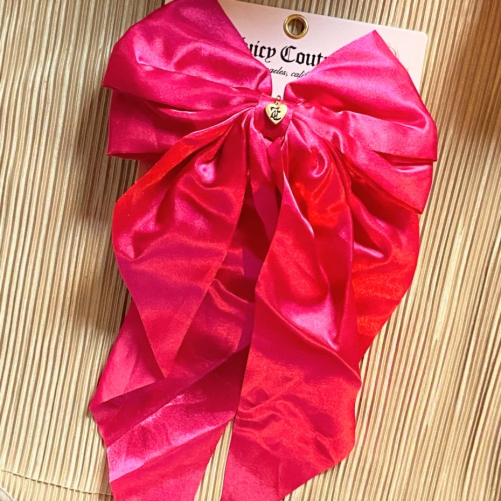 Juicy Couture Signature Large Hot Pink Hair Bow With Claw Clip & heart charm